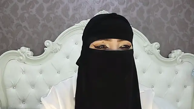 Snapshot of Hajar_Kar chatting on 06-02-26, 05:40 Hajar Kar online show from 06-02-26, 05:40