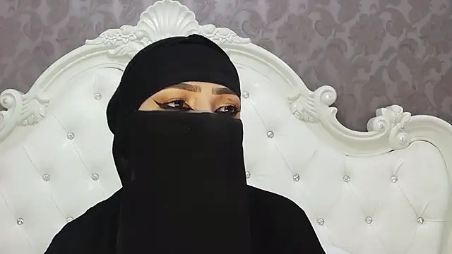 Snapshot of Hajar_Kar chatting on 05-11-26, 08:49 Hajar Kar online show from 05-11-26, 08:49