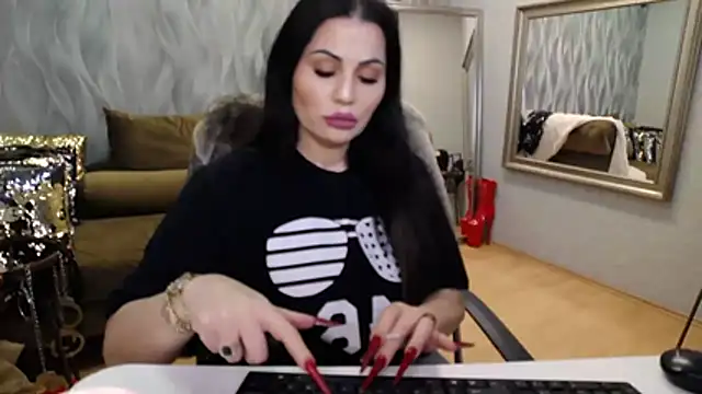 Sara Poison online show from 04-04-26, 03:02