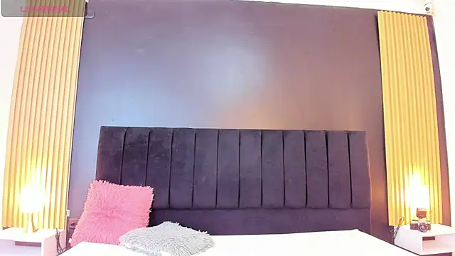 Snapshot of sweetsofia18 chatting on 03-18-25, 10:28 sweetsofia18 online show from 03-18-25, 10:28