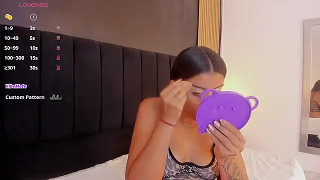 sweetsofia18 online show from 03-21-26, 10:57