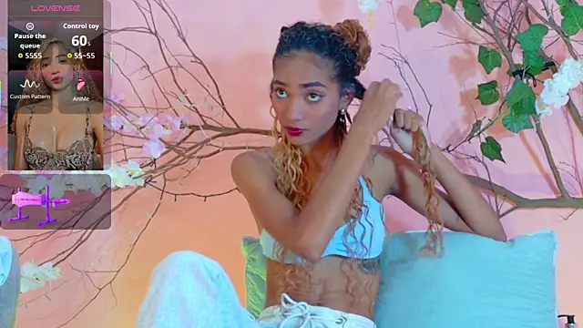 Charlotte Love10 online show from 03-25-26, 12:04