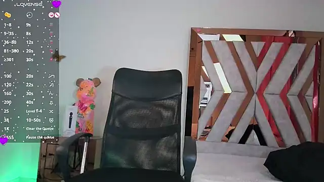 littleayshel online show from 02-20-25, 12:57