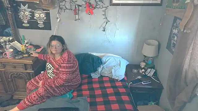 Snapshot of wild_hot_mess chatting on 12-03-24, 03:50 wild hot mess online show from 12-03-24, 03:50
