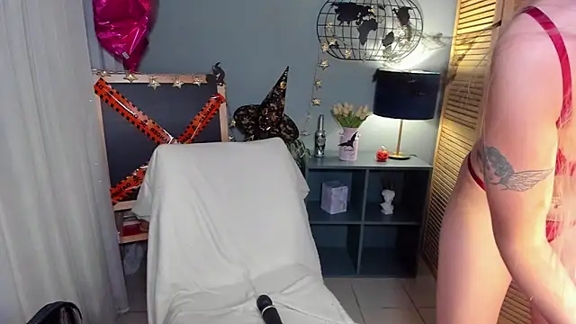 Aria69Stars online show from 10-30-25, 09:18