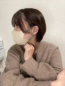 Snapshot of -x_MIU_x chatting on 03-18-25, 10:17 -x MIU x online show from 03-18-25, 10:17