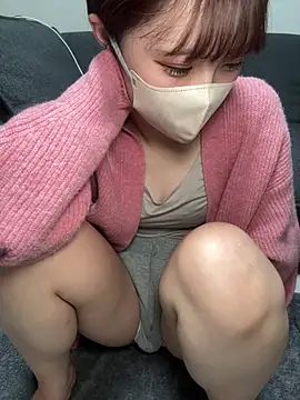 Snapshot of -x_MIU_x chatting on 02-25-26, 10:04 -x MIU x online show from 02-25-26, 10:04