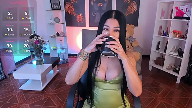 Snapshot of saralife chatting on 02-15-26, 11:31 saralife online show from 02-15-26, 11:31