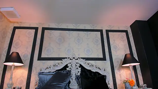 ImSophiie online show from 04-14-26, 10:37