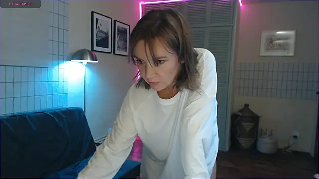 Charline TheFoxTail online show from 12-11-24, 06:42