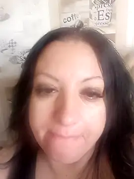 Snapshot of Veronica-Celie chatting on 05-12-26, 05:48 Veronica-Celie online show from 05-12-26, 05:48