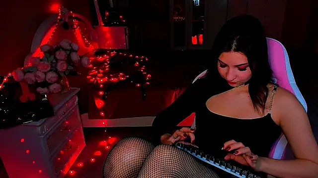 Snapshot of Beg_me_now chatting on 02-11-25, 01:09 Beg me now online show from 02-11-25, 01:09