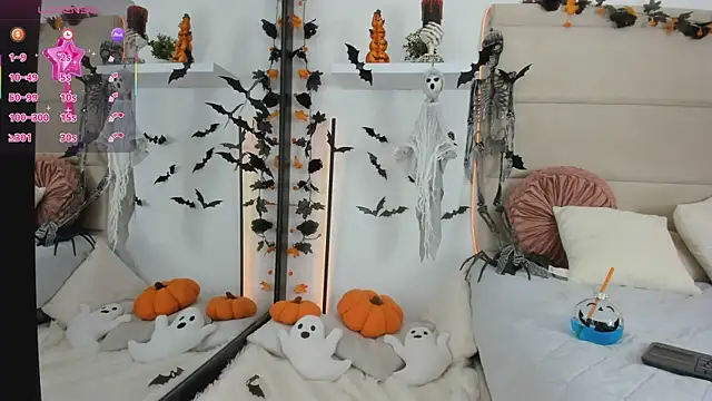 Mollymoon1 online show from 10-29-25, 10:09