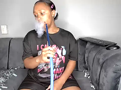 Pearl 00 online show from 11-14-25, 08:34