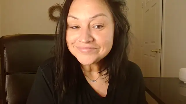 AlyssiaAmoreXO online show from 10-14-25, 06:41
