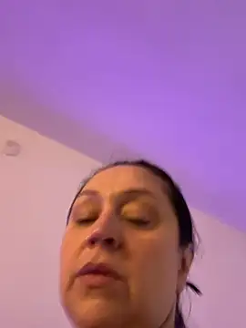 AlyssiaAmoreXO online show from 10-22-25, 04:50