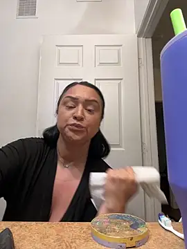 AlyssiaAmoreXO online show from 10-10-25, 11:05