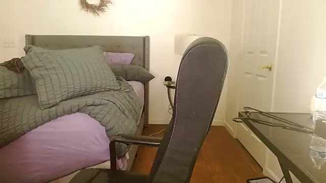 AlyssiaAmoreXO online show from 11-10-25, 08:58