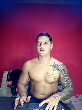 Snapshot of paul_luis chatting on 10-12-25, 12:34 paul luis online show from 10-12-25, 12:34