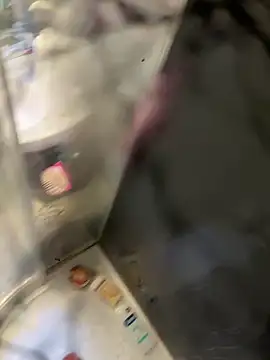 lescro95  online show from 10-07-25, 03:02