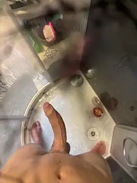 lescro95  online show from 10-06-25, 02:29