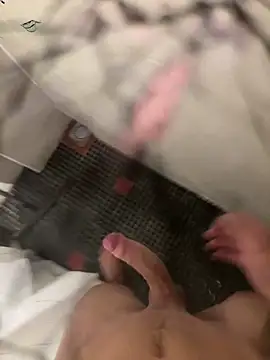 lescro95  online show from 10-22-25, 04:28