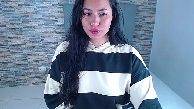  joy yva online show from 10-26-25, 07:47