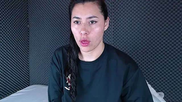  joy yva online show from 12-16-25, 09:41