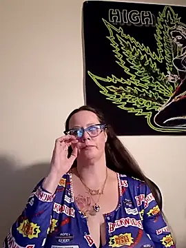 Snapshot of TheGoldenLotus chatting on 03-05-25, 11:17 TheGoldenLotus online show from 03-05-25, 11:17