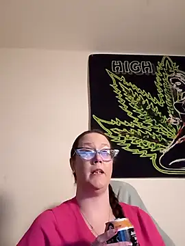 Snapshot of TheGoldenLotus chatting on 02-28-25, 09:25 TheGoldenLotus online show from 02-28-25, 09:25