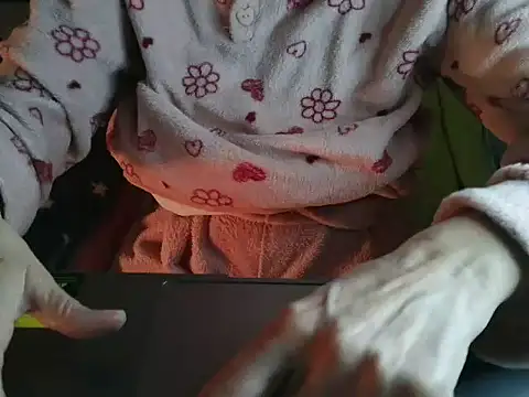 VeneRed online show from 03-11-26, 08:58