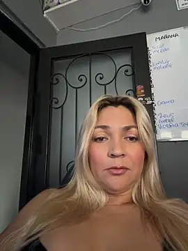 Snapshot of MalorySweet chatting on 04-18-26, 11:56 MalorySweet online show from 04-18-26, 11:56