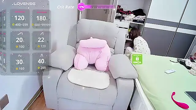 Snapshot of CN-Shanshan chatting on 09-22-25, 12:49 CN-Shanshan online show from 09-22-25, 12:49