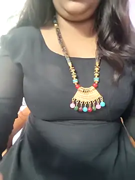 Cute payal0 online show from 04-13-26, 07:45