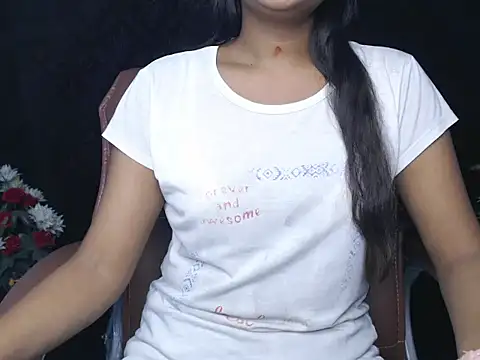 Snapshot of Wish_Queen chatting on 09-22-25, 04:13 Wish Queen online show from 09-22-25, 04:13