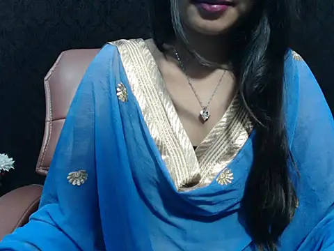 Snapshot of Wish_Queen chatting on 10-28-25, 06:34 Wish Queen online show from 10-28-25, 06:34