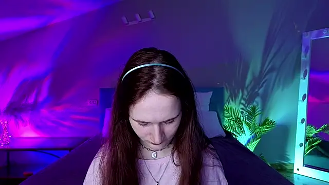 L1ittle kitty  online show from 06-06-26, 05:34