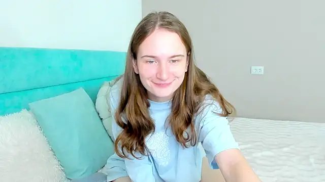 L1ittle kitty  online show from 09-28-25, 05:36