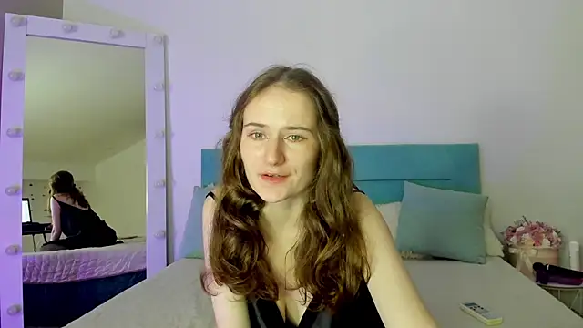 L1ittle kitty  online show from 10-15-25, 05:28