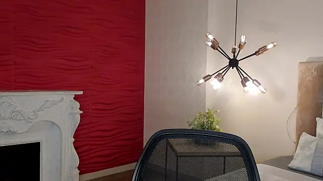 Alisha-Bond online show from 12-18-25, 07:07