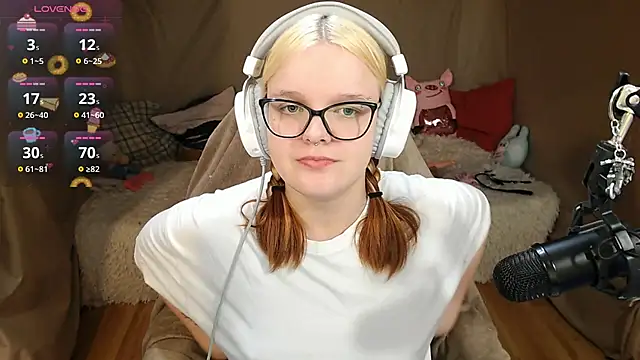 DivaMarisa online show from 11-23-25, 07:07