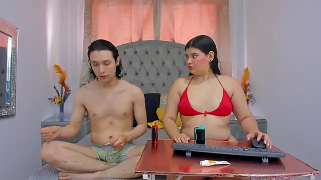 LIZandDante online show from 09-18-25, 07:39
