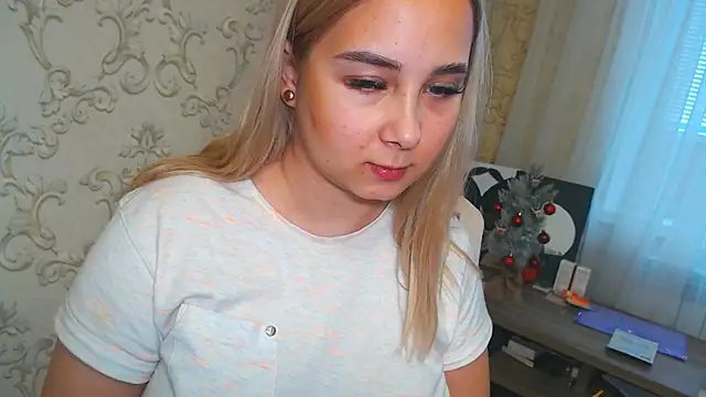 DolphinDreams online show from 01-12-26, 10:44