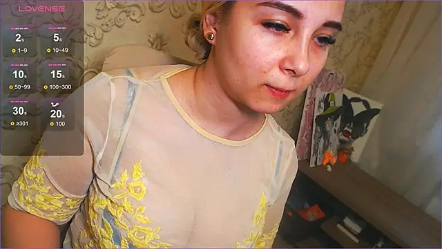 Snapshot of DolphinDreams chatting on 03-02-25, 12:47 DolphinDreams online show from 03-02-25, 12:47