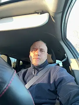 Snapshot of Lecatore80 chatting on 02-17-26, 04:15 Lecatore80 online show from 02-17-26, 04:15