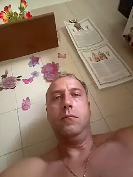 Snapshot of Lecatore80 chatting on 06-21-26, 06:41 Lecatore80 online show from 06-21-26, 06:41