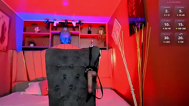 Lucy Williiams online show from 11-12-25, 12:09