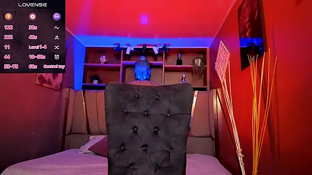 Lucy Williiams online show from 11-10-25, 11:37