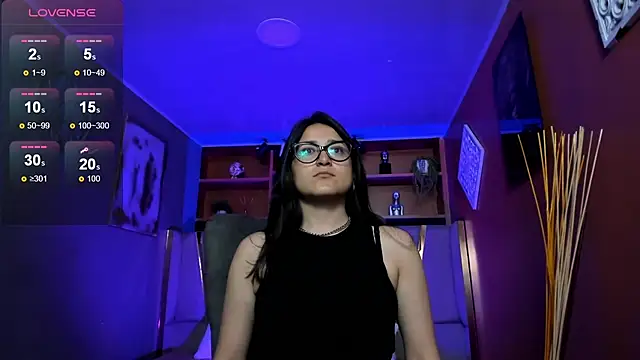 Lucy Williiams online show from 12-04-25, 12:04