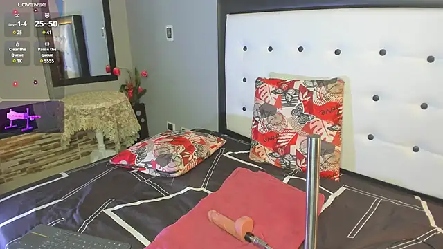 Snapshot of valeria_hurtado chatting on 02-18-25, 01:54 valeria hurtado online show from 02-18-25, 01:54